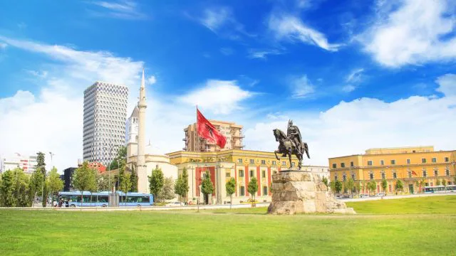 Photo Tirana